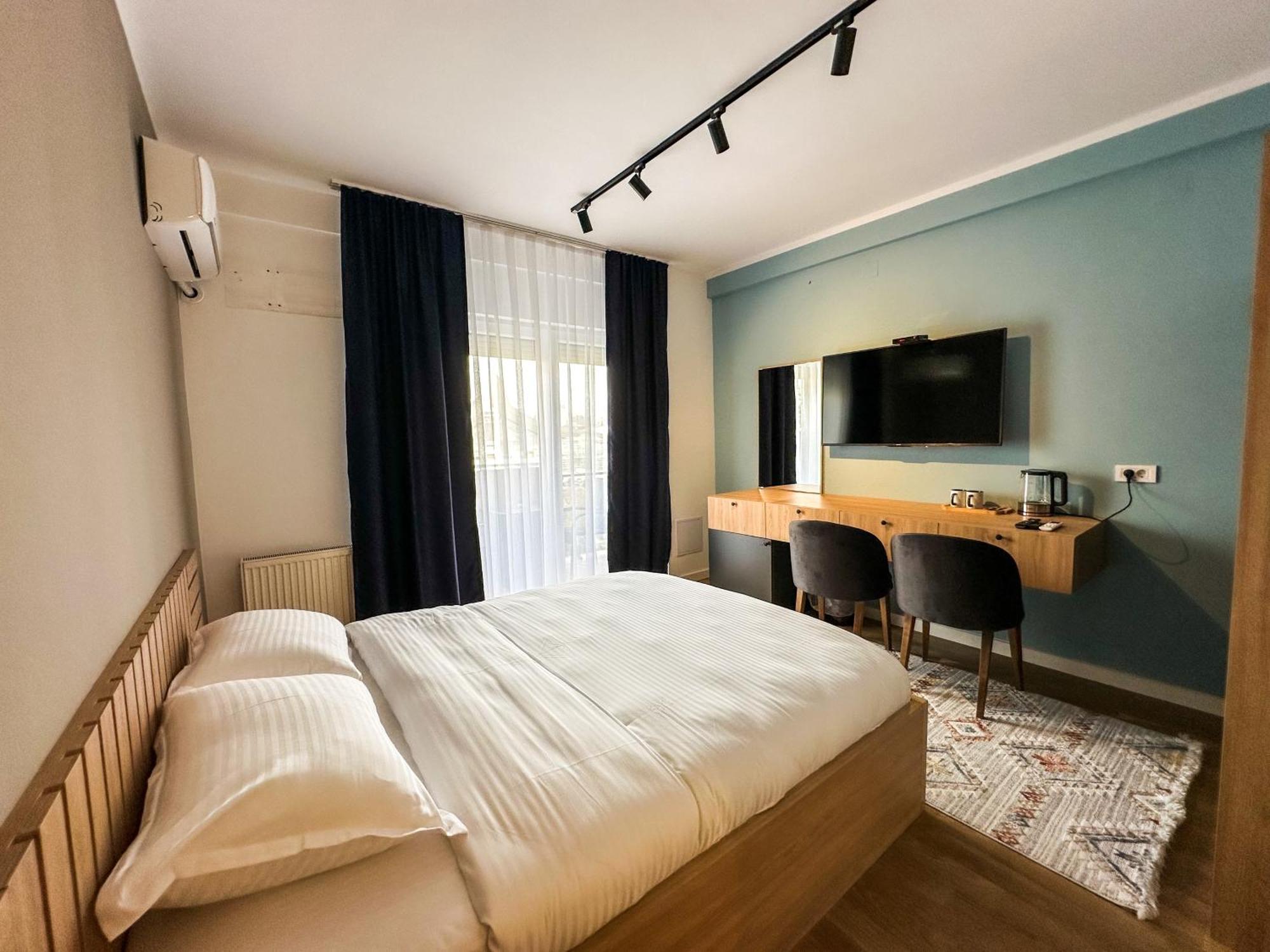 Grand Apartments Prishtina Приштина Экстерьер фото