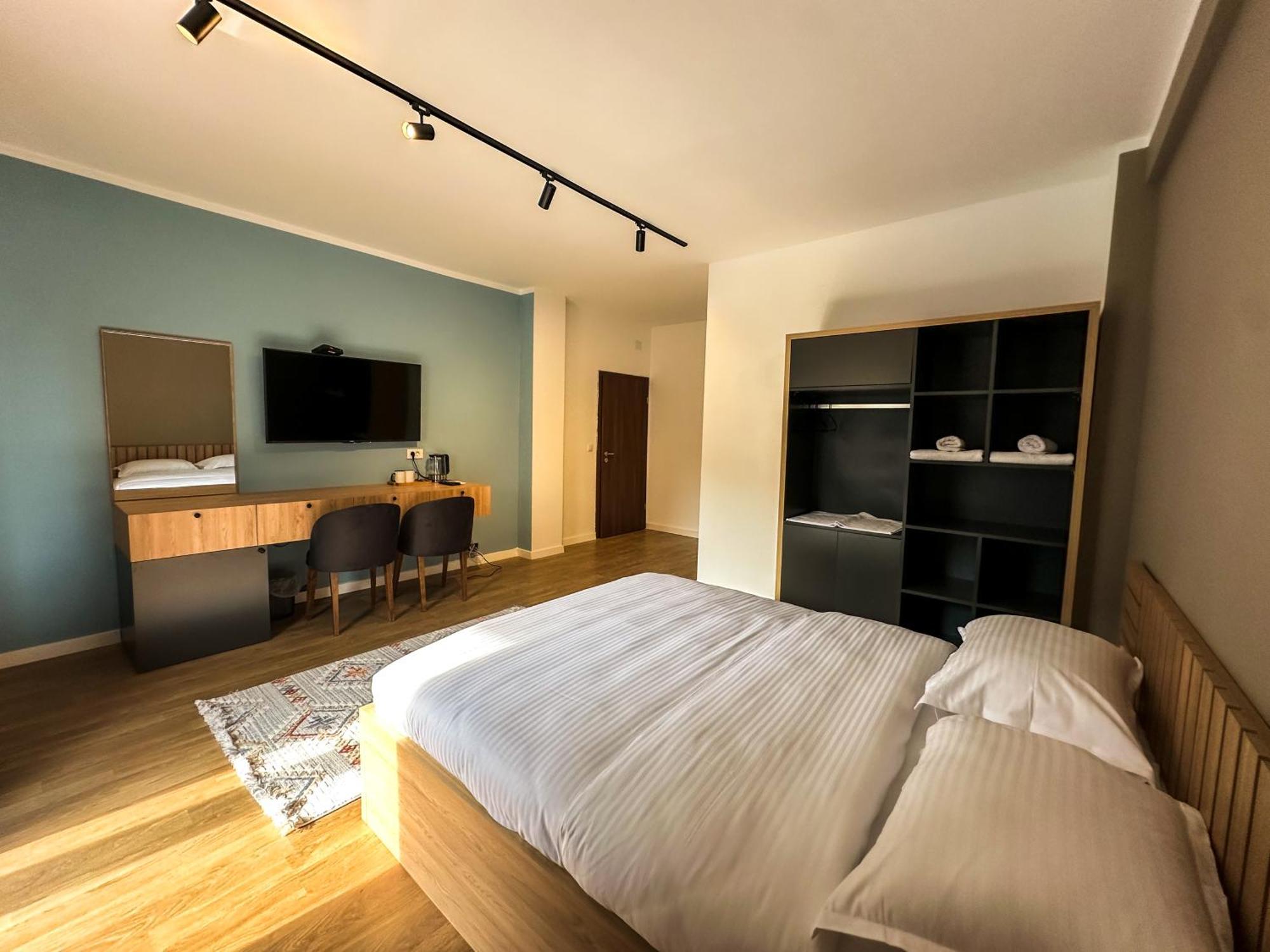 Grand Apartments Prishtina Приштина Экстерьер фото