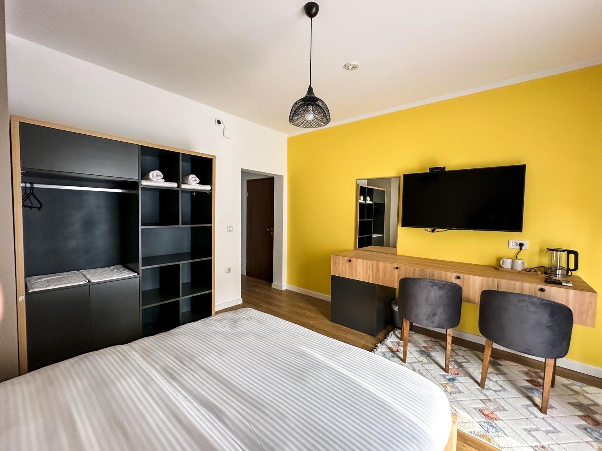 Grand Apartments Prishtina Приштина Экстерьер фото