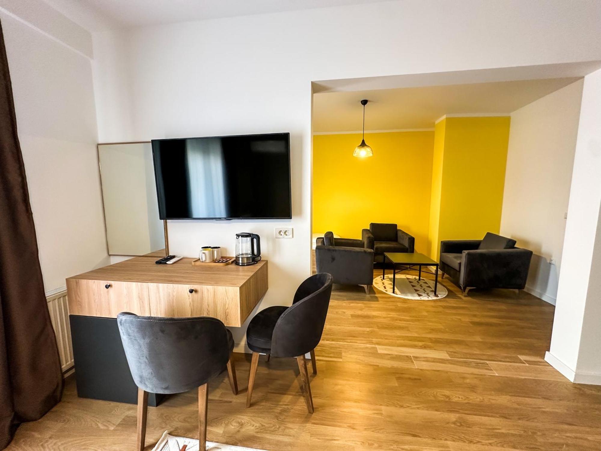 Grand Apartments Prishtina Приштина Экстерьер фото