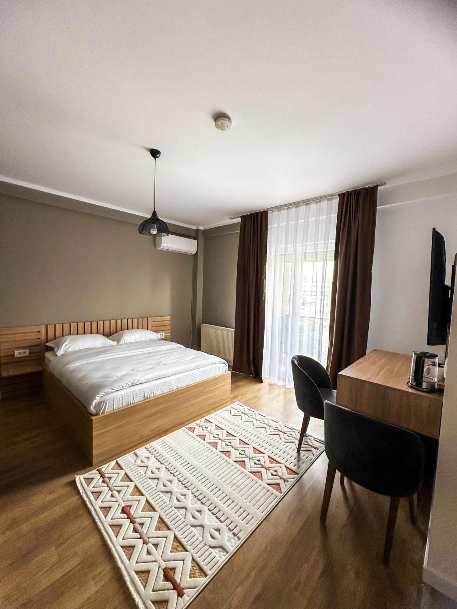 Grand Apartments Prishtina Приштина Экстерьер фото